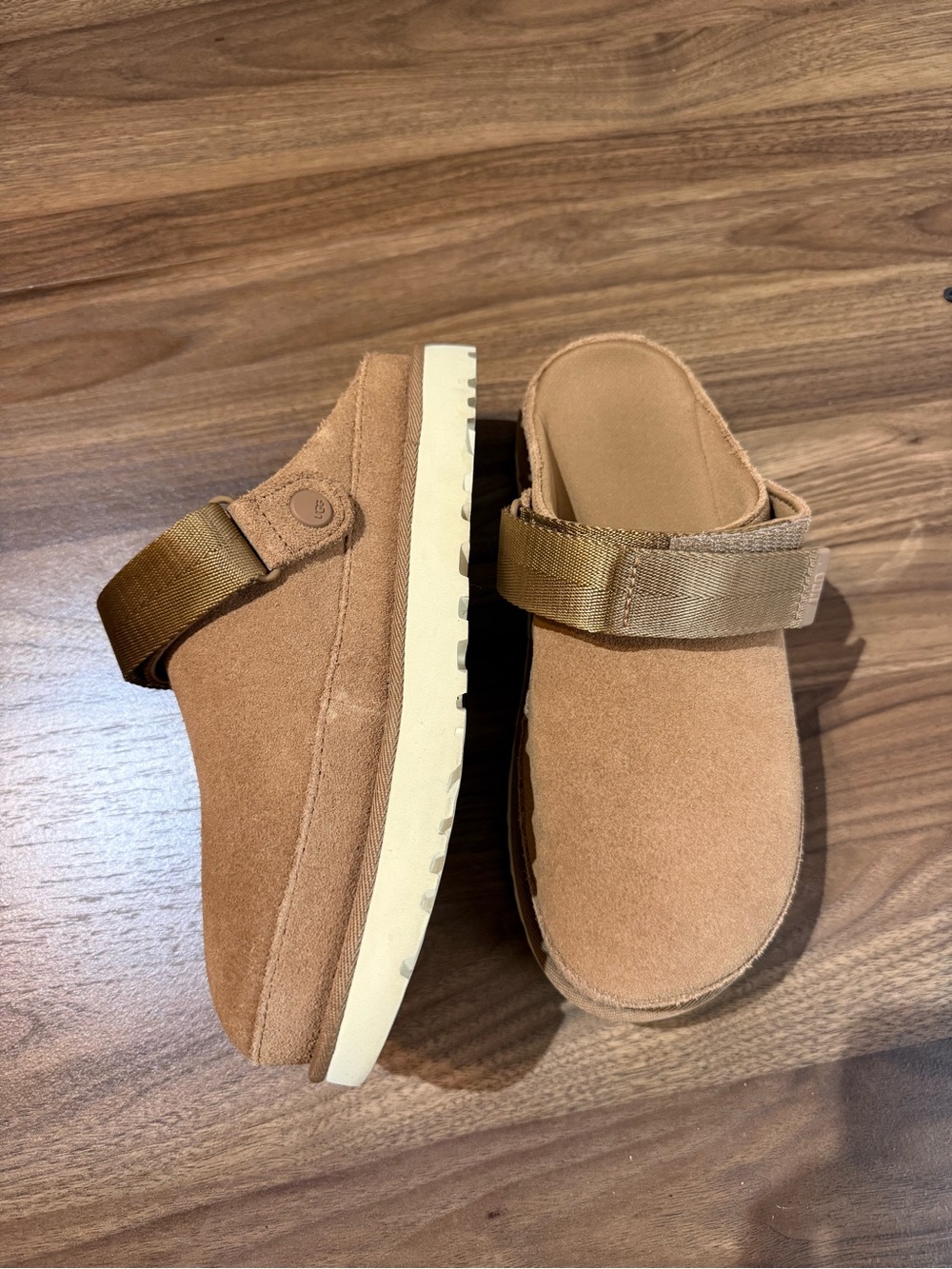 UGG Kids Chestnut Suede Slip-On Clogs with Strap - Picture 2 of 5